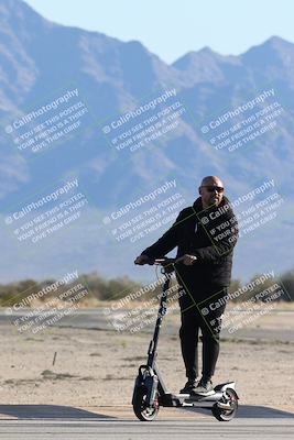 media/Dec-04-2025-Racers Edge (Thu) [[5ebc9f124d]]/1-Track Walk/